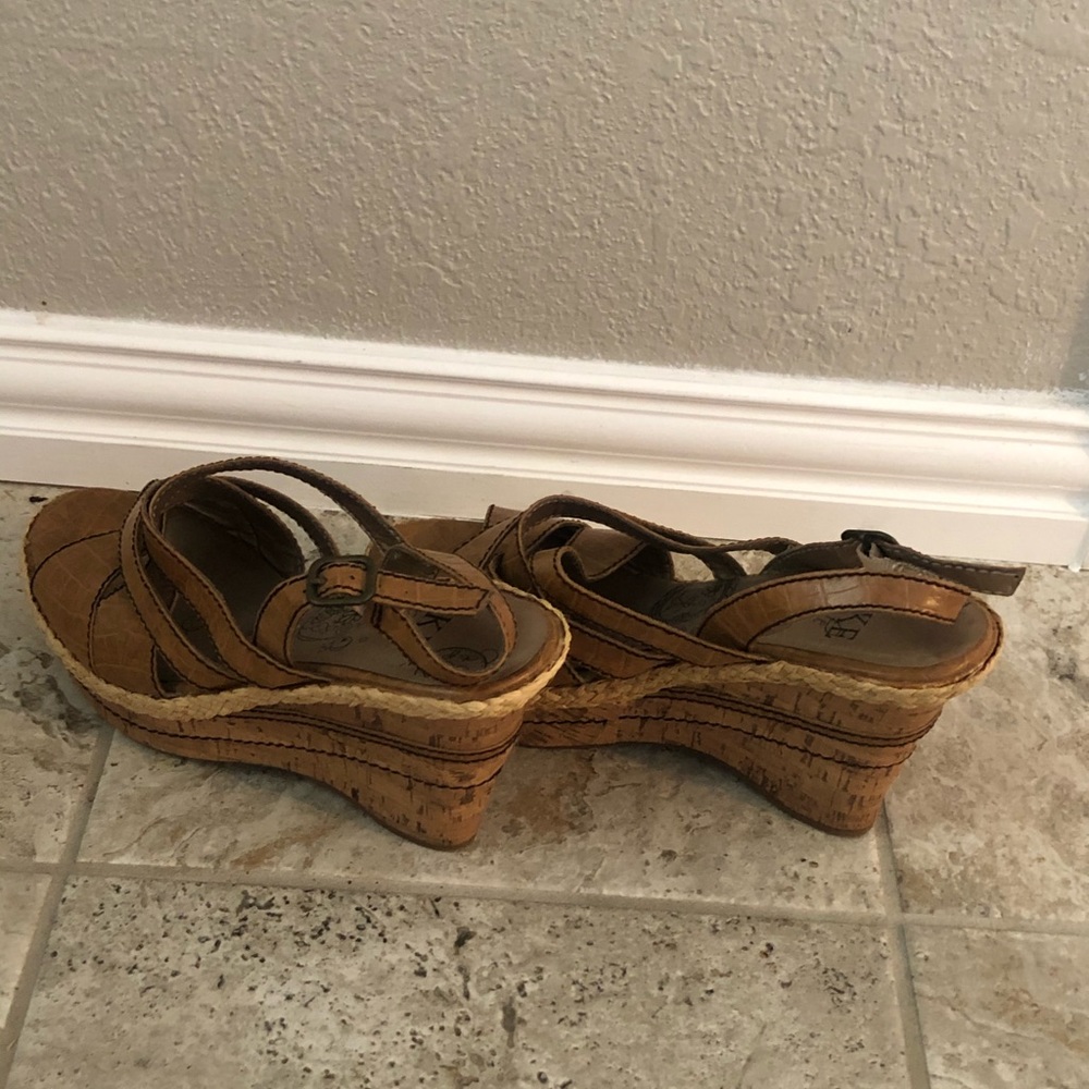 BKE Sandals - Picture 4 of 4